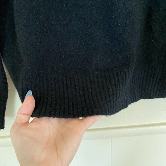 Athleta | Cashmere sweater with white trim - Picture 4 of 5